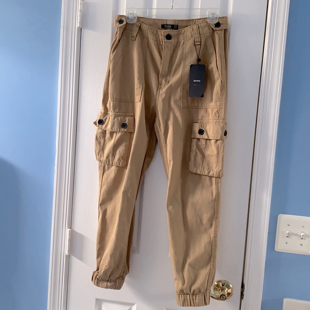 Bershka Women’s Cargo Jogger